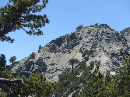 Two people crossing the ledge. A fall there is death any time of the year, and there are deaths almost every year. There were two last winter. Inexperienced hikers take the ski lift up and then start hiking the backbone in icy conditions. Then bye-bye.