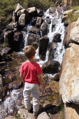 We took a quick detour out to the cascades flowing from Lake 4 down into Lake 3.