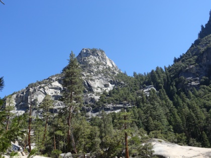 Continuing up Paradise Valley, there are interesting granite peaks everywhere. On the top leftside of this peak, you can make out a giant stone face, which is a popular photo subject you can find elsewhere online.