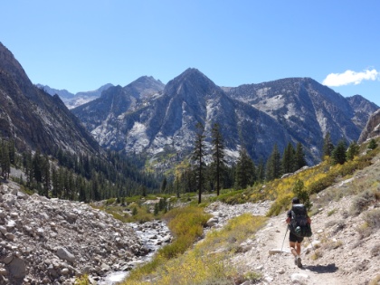 Dustin heading down the canyon alongside Bubbs Creek.