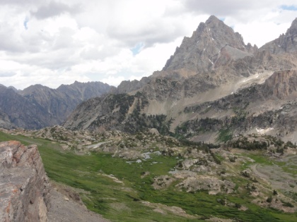 Possibly one of the most dissapointing pictures I have ever taken. This spot is very high on my all-time list of awe inspiring views. After climbing up to Hurricane Pass, it feels like shangri-la. A deep, green canyon with water cascading from the canyon walls into a patchwork of creeks, ponds, and small lakes. It feels like something out of Avatar.