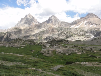 Almost to the bottom. I believe the peaks here are the Grand, Middle, and South Tetons.