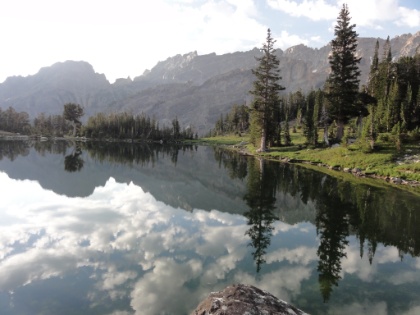 The backpacking family in the other campsite left early, and I now have the lake entirely to myself. I spent all morning just sitting on the lake.