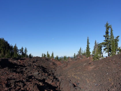This is definitely my favorite part of the loop. Having never hiked through this sort of lava rock terrain, I find it fascinating. Note the setting moon still in the sky.