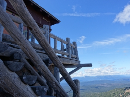 An active fire service watchtower still resides on Watchman Peak. There was a park ranger manning the tower while we were there. He was primarily keeping an eye on the remnants of the National Creek Fire Complex, a fire that was still smoldering almost two months after it started. It was the largest fire in the park's history.
