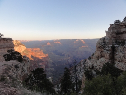 The trail leaves just to the west of Yaki Point and drops fast through the Coconino Sandstone cliffs. This section is known as the Chimney. I'm trying to be fairly conversative on the downhill so I don't trash my quads before making the climb up the North Rim. But it can be tough to control speed on these steep downhills.
