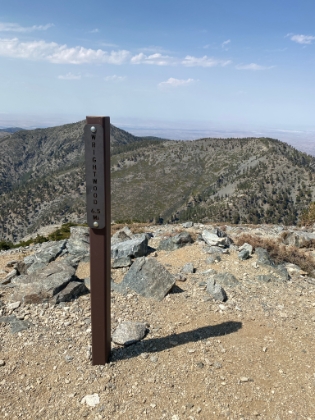 The mileage on this sign is 100% off by a full mile.