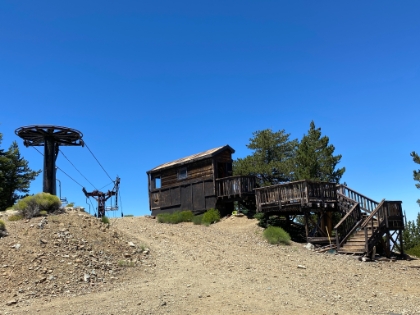 The old ski lift on top of Thunder. It's amazing this thing is still operational.