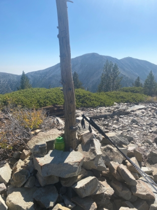 The water bottle is a makeshift sign-in box evidently started this year. There's a steady of stream of signatures all the way until September 9th, which is when the National Forest was shutdown. It looks like noone has been up here in the last three weeks!