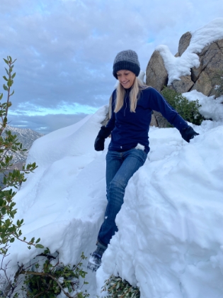 Heading back down now. The Yaktrax definitely come in handy on the steep, sometimes icy, descent.