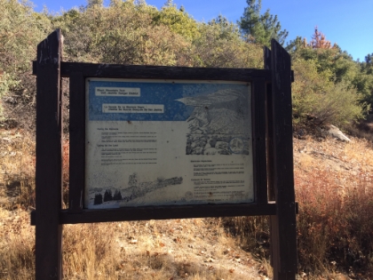 A little ways away from Idyllwild, the Black Mountain Trail is a lessor known trail on the South side of the mountain and one I had never done before.