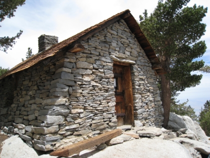 Made it to the summit shack. Quite a bit easier than in the snow! I was worried the trail would be really crowded on such a beautiful day, but it wasn't too bad.