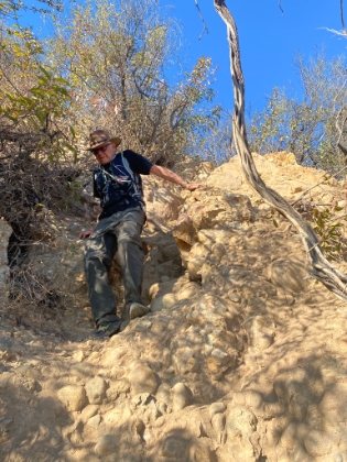 Coming back down the dicey section. Just sketchy enough to keep things interesting!