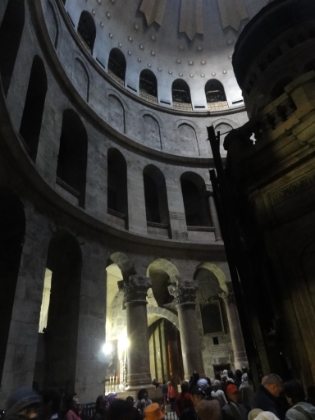 A view of the walls beneath the rotunda.