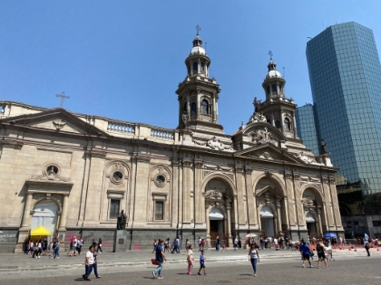 The Metropolitan Cathedral along La Plaza de Armas.