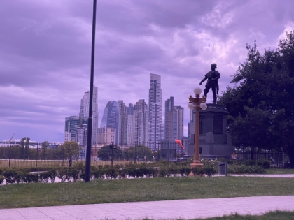 We're picked up in the morning from our hotel in the upscale neighborhood of Recoleta for our private tour for the day. As we start the drive, we catch a nice view of downtown Buenos Aires.