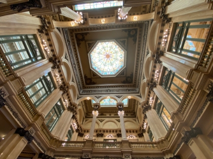 Then we headed to Teatro Col&oacute;n for a quick tour. We were a little skeptical at first, but it turned out to be amazing.