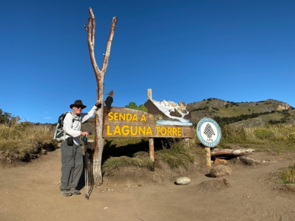 Los Glaciares National Park has some great trailhead signs.