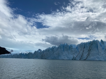 The boat takes us up to within a few hundred yards of the face of the glacier.