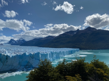 We head further down the Balconies for a look at the East face.
