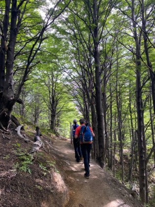 The Palo Alto super couple kept a good pace. For most of the way, we were actually dragging our guide along, sometimes forgetting he was there.