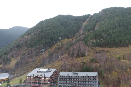 Ski season hadn't started yet or else the town probably would have been really crowded. Driving here was an adventure. I had quite a bit of trouble navigating through the tiny villages and their roundabouts. I don't know how many times I got off on the wrong exit. It's easy when the outlet is marked with a recognizable city name or a highway number. But when it's only the name of a little village that isn't even on the map, I was just happy to come out heading in the right general direction. It took longer than I had hoped, but I did eventually make it.