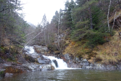 The trail towards Como Pedrosa is great from the very beginning. Here I scramble out to a nice little cascade. I actually had my worst wipeout of the trip here. The light rain that was falling made the rocks everywhere extremely slick. I was just thinking to myself "don't do anything stupid, you know how slick these rocks can get". Before I could even complete my thought, I was flat on my back. I nearly knocked the wind out of myself, had a nasty bruise in the middle of my back, and tore my new wind shell jacket.