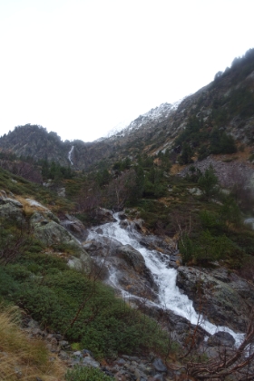 Almost to the end of the Valls (Valley) de Como Pedrosa. The Cascada (Waterfall) starts almost on the pinnacle on top of the ridge and then cascades all the way down the valley.