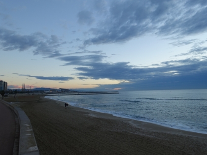 Down on the beach looking North up the coast. Nice, but definitely not like SoCal beaches.