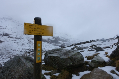 Trail junction and the Br&egrave;che de Roland pointer is broken off. Not a good sign (literally).