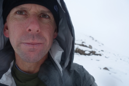 Having made the ridgeline, I decide to make this my turaround spot. I think I have just enough time to get down.