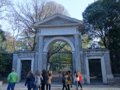 Entrance to Real Jard&eacute;n Bot&aacute;nico.