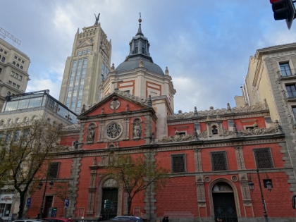 In the background is what was once the tallest building in Madrid, just off Calle de Alcal&aacute;.