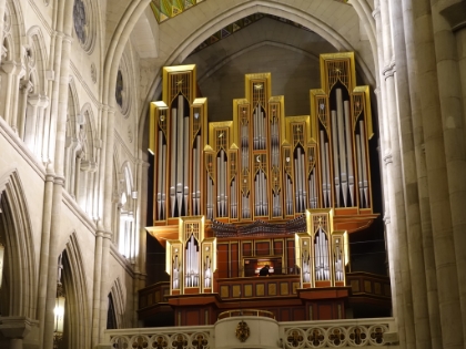 The pipe organ was playing while I was here, and a service was just about to begin (tourists were asked to leave if they weren't participating).