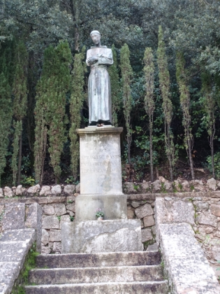 Back down to the abbey area. I ended-up finishing the run in right around 2 hours, leaving me a little time to blow through the Montserrat museum and see an amazing collection of art including Picasso, Monet, Degas, and Dali. Then I rushed back to the cable car to catch the last car down. I walked up just as they were boarding. I had definitely squeezed every last minute out of of my time on Montserrat!