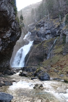 Cascadas del Estrecho. I can see why it’s a tourist attraction. I love the way it cuts through the canyon.
