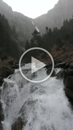 You always get a better feel of a waterfall with video. You can also see a light snow starting to swirl around.  For best performance, you can view the video on  YouTube .
