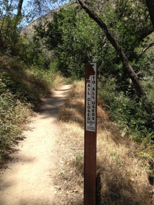 We finally make it to the other end of the "trail" where we find a trail closed sign. They evidently forgot to put one at the other end of the trail!