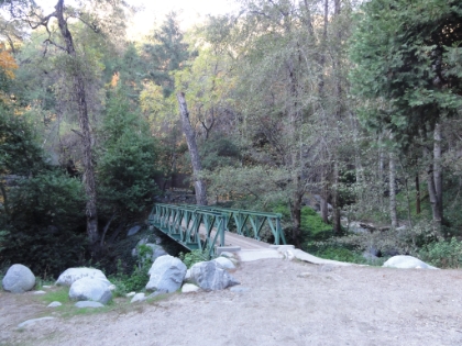 Bottom of the road from Chantry Flat, ready to get on some real trail.
