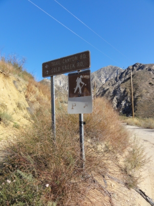 Since I was denied on my first attempt, I dediced to try a secondary trailhead that would still get me to Mount Gleason. I managed to find the other trailhead, fingers crossed it would be open...