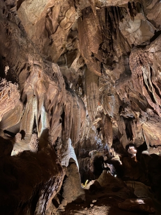 Some amazing drapery and cave "bacon".