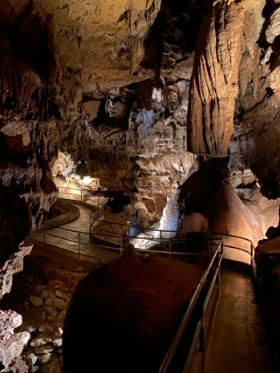 Diamond Caverns