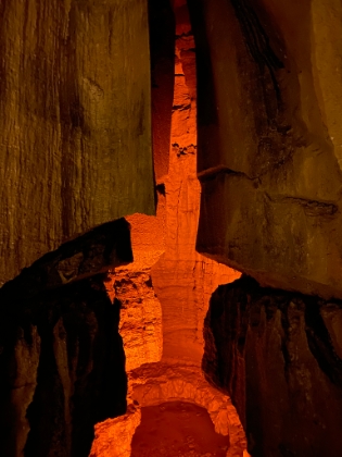 The cave lighting, combined with the weird effects of the camera, make for some hell-ish looking photos.