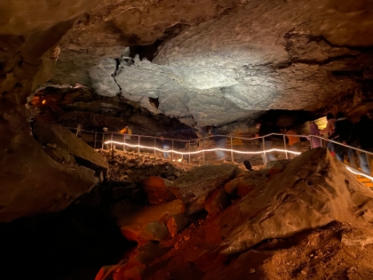 Having reaching the lowest point of the tour, a couple hundred feet below ground, we start heading back up out of River Hall.