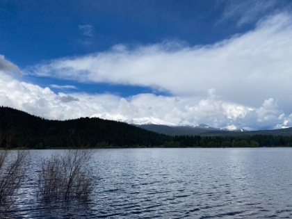 We have a little bit of time left in the day, so we drive out to Lake Siskiyou in the hopes of getting a good Mt. Shasta photo. Still no luck, but it was a pretty drive.