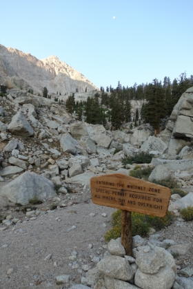 Now officially entering the strictly controlled Whitney Zone above Lone Pine Lake. For all the extreme hassle in getting permits, I was dissapointed that I didn't come across anyone checking permits all day.