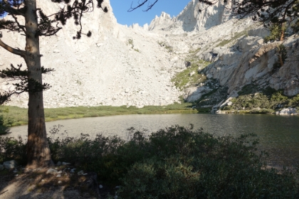 Mirror Lake. I didn't stay long and hoped to take more pictures on the way down when time hopefully wouldn't be an issue.