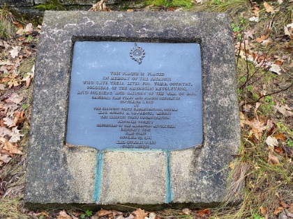 The memorial on top of Starved Rock. Fortunately the rain had stopped just as I got on the trail. But it was still cold and wet enough to keep the trails, which are a popular tourist area, nearly empty.