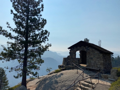 The visitor area on top of Glacier Point.