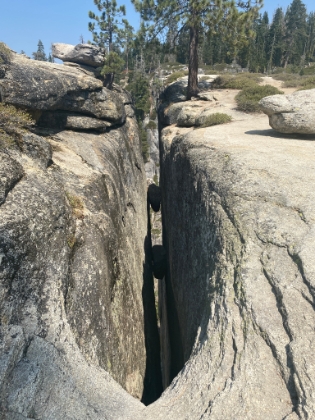 Made it Taft Point and the Fissures. This giant crack is over 1,000' deep.